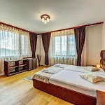 при баръма Gasthuis 3*