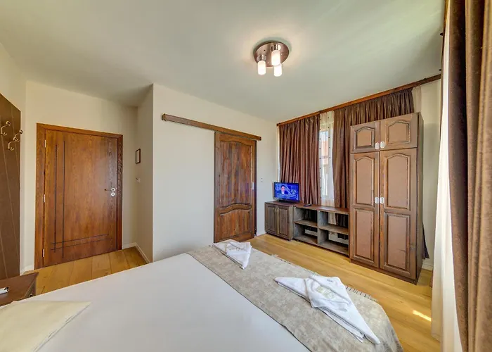 при баръма 3*